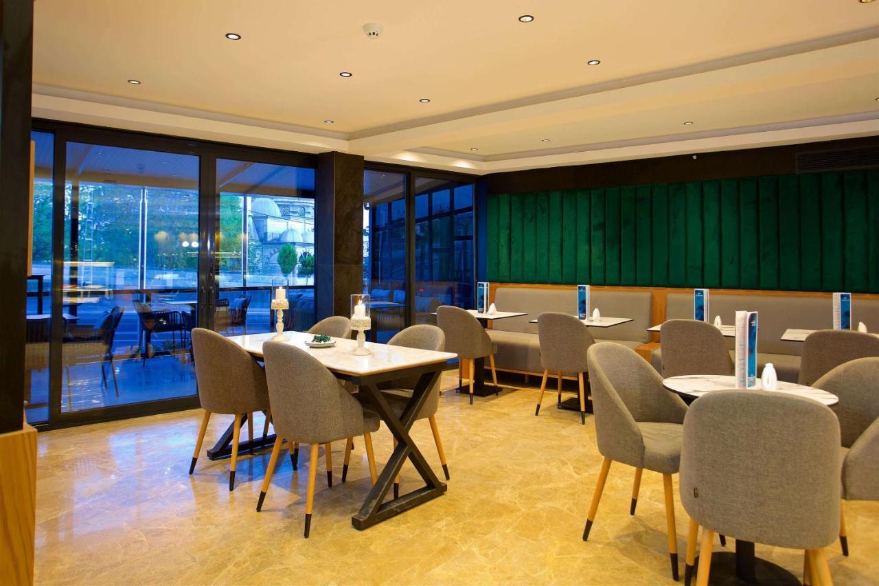 Days Inn By Wyndham Istanbul Arnavutkoy Buitenkant foto