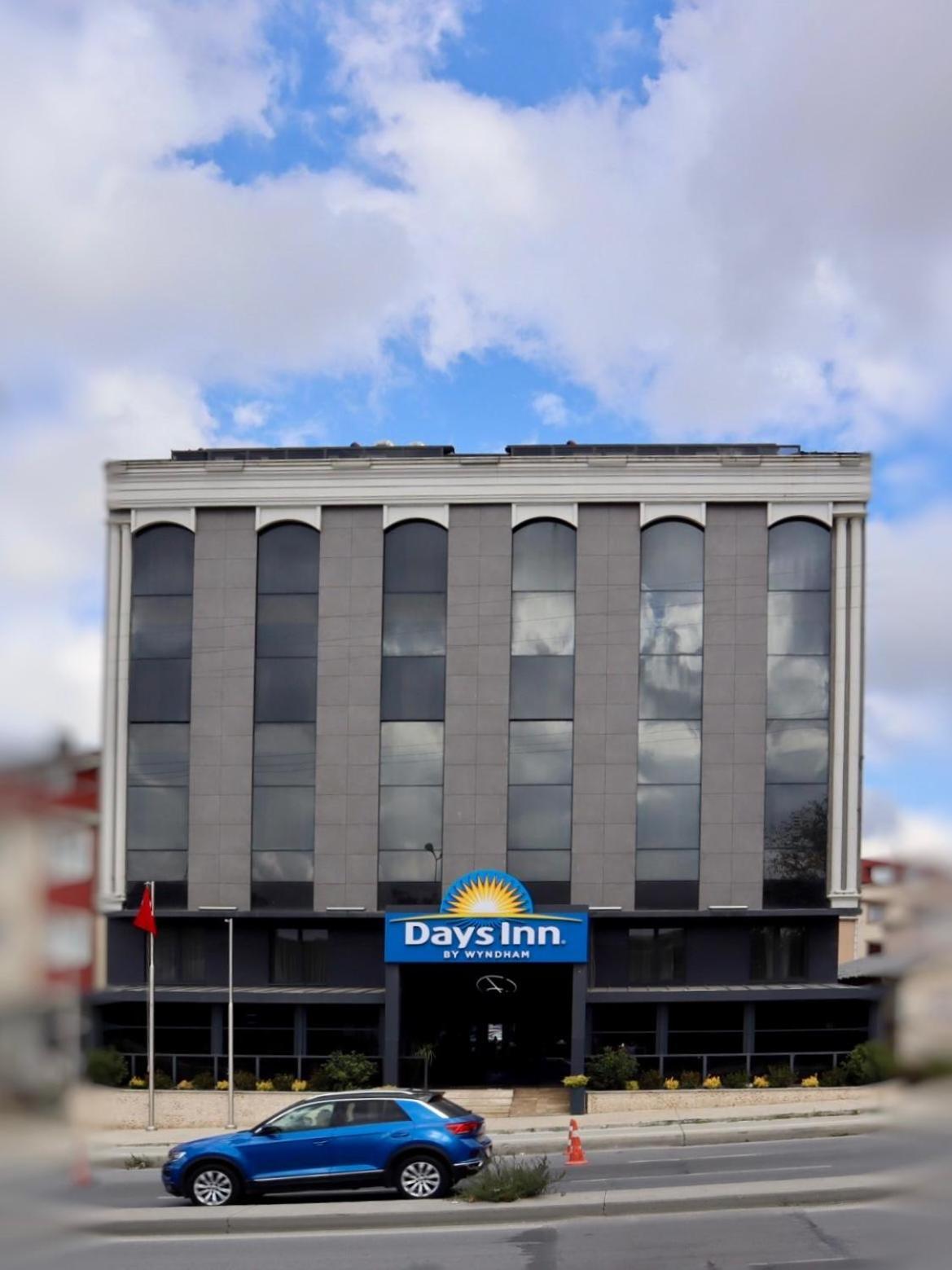 Days Inn By Wyndham Istanbul Arnavutkoy Buitenkant foto